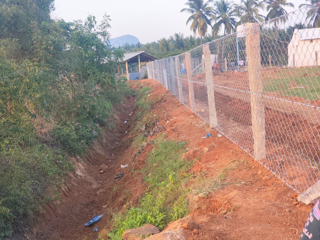 Canal Bank Fencing